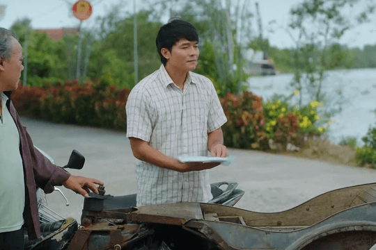 Phim Phù sa tập 27: Chơn tố cáo vụ khai thác cát lậu và đòn trả đũa từ ông trùm giấu mặt