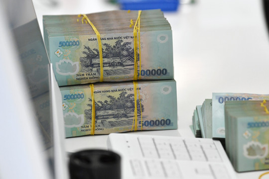 Lãi suất khoản vay doanh nghiệp tăng từ 10,6% lên 15,3%/năm sau một tháng giải ngân tại Hà Nội