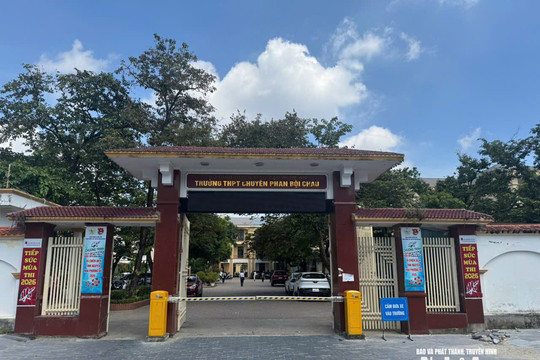Trường THPT chuyên Phan Bội Châu sẽ được bàn giao cho Trường THPT Huỳnh Thúc Kháng làm cơ sở 2 sau khi chuyển vị trí mới