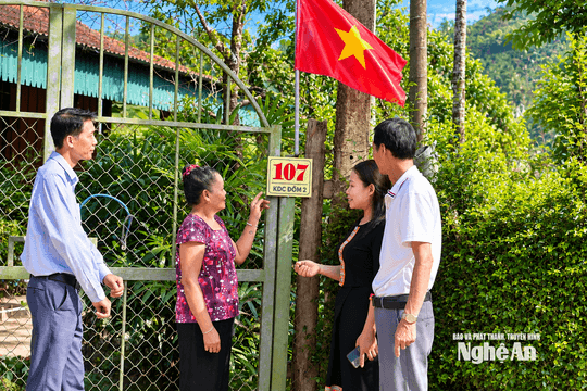 'Nhà có số, ngõ có tên' ở xã vùng cao Hùng Chân