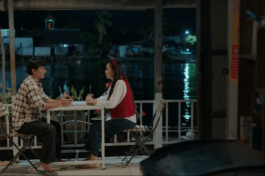 Phim Phù sa tập 31: Chơn kiên quyết tìm sự thật nạo vét cát dù bị bà con Bình Hòa xua đuổi