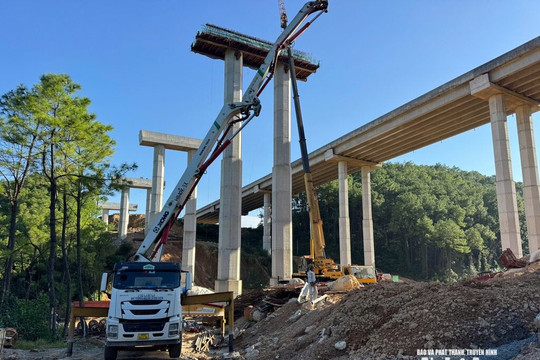 Tăng tốc thi công, hầm Thần Vũ hướng tới đích tháng 6/2027