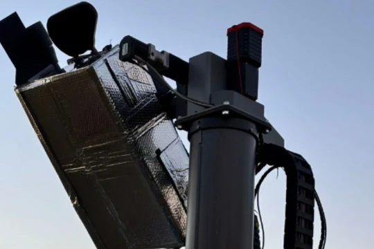 Mỹ thử nghiệm hệ thống truyền điện laser ARC cho máy bay không người lái K1000ULE trên không