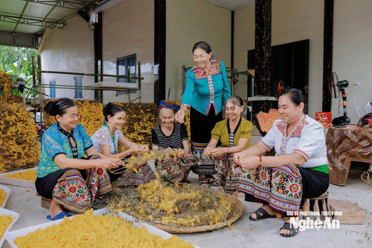 Kể chuyện văn hóa bản làng Nghệ An trên không gian số