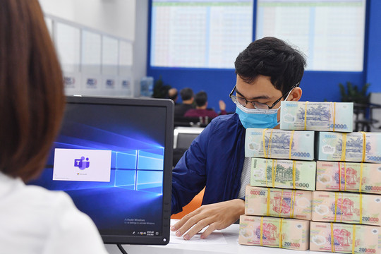 Ngân hàng Nhà nước họp lãnh đạo ngân hàng thương mại, yêu cầu hạ lãi suất huy động từ 0,5%