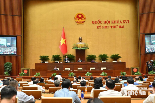 Hôm nay (21/10), Quốc hội thảo luận các dự án luật liên quan đến y tế, lao động, bảo hiểm xã hội