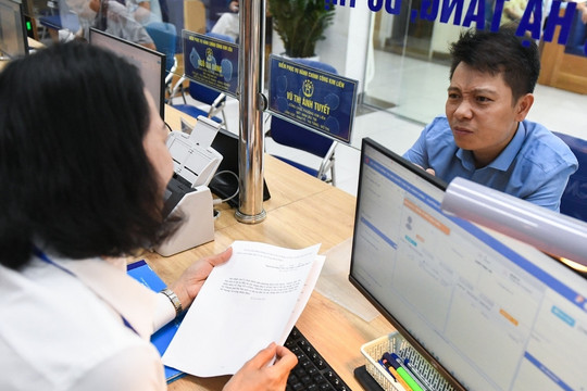 Có được bảo lưu phụ cấp chức vụ đến hết nhiệm kỳ sau khi sắp xếp đơn vị sự nghiệp?