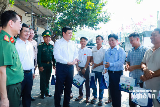 Phó Bí thư Tỉnh ủy Nghệ An Nguyễn Thanh Bình khảo sát các dự án đầu tư và kiểm tra công tác xây dựng Đảng