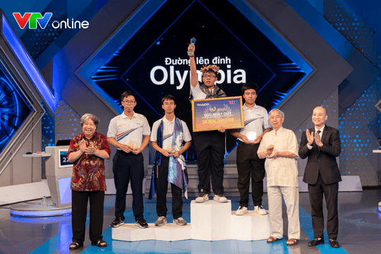 Đoàn Lê Anh Đức đạt 220 điểm, đưa cầu truyền hình Chung kết Olympia năm thứ 26 về Hà Nội