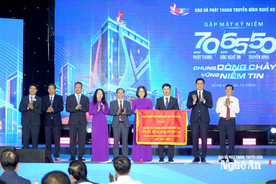 Báo và phát thanh, truyền hình Nghệ An gặp mặt kỷ niệm 70 năm Phát thanh, 65 năm Báo Nghệ An, 50 năm Truyền hình Nghệ An