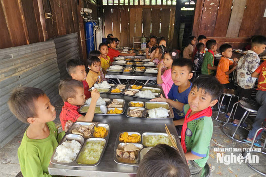 Chính sách nội trú cho học sinh dân tộc miền núi: Cần đồng nhất và phù hợp thực tiễn