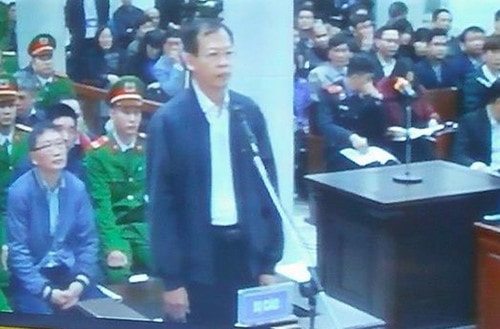 Tự bào chữa, nhiều thuộc cấp bật khóc xin lỗi ông Đinh La Thăng