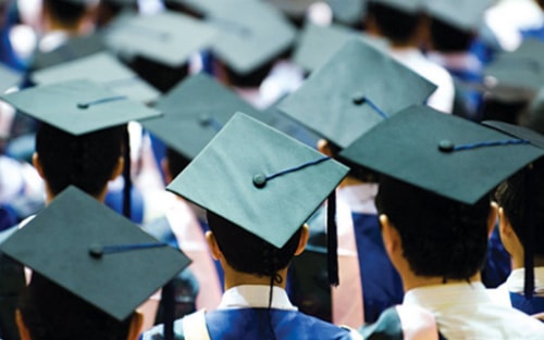 Giáo sư, phó giáo sư phải đáp ứng tiêu chuẩn nào?