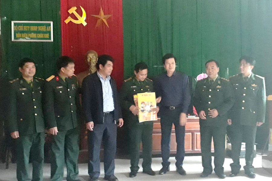 Các địa phương chúc mừng Bộ đội biên phòng 