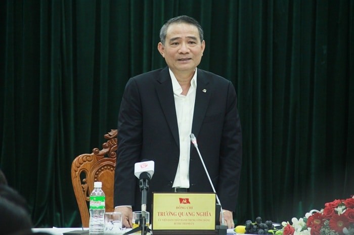 Một quận có 18 người bị xóa tên khỏi Đảng