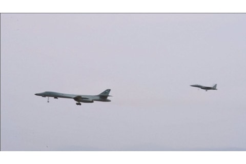 Mỹ điều oanh tạc cơ B-1B đến Trung Đông truy sát IS