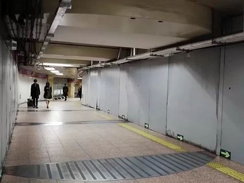 Cửa thép bí mật chống bom hạt nhân ở ga tàu điện ngầm Bắc Kinh