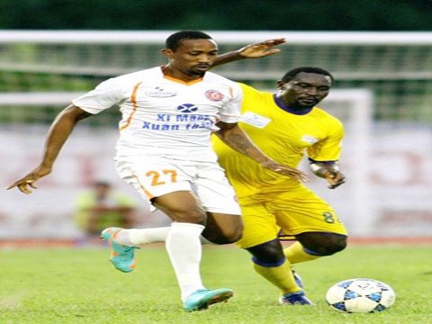 Sốc khi cựu ngoại binh V-League nhập tịch bị bắt vì tội lừa đảo