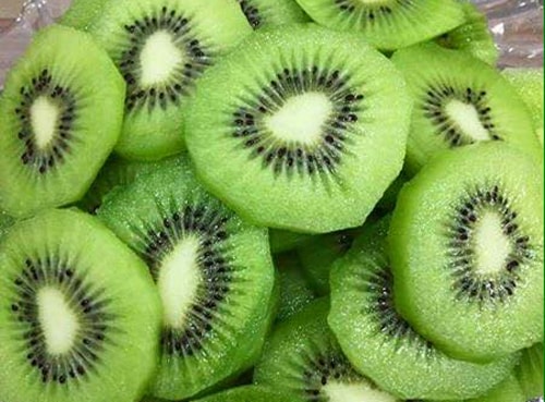 Kiwi Tàu 20.000 đồng/kg bán 200.000 đồng/kg: Người dân hớ nặng