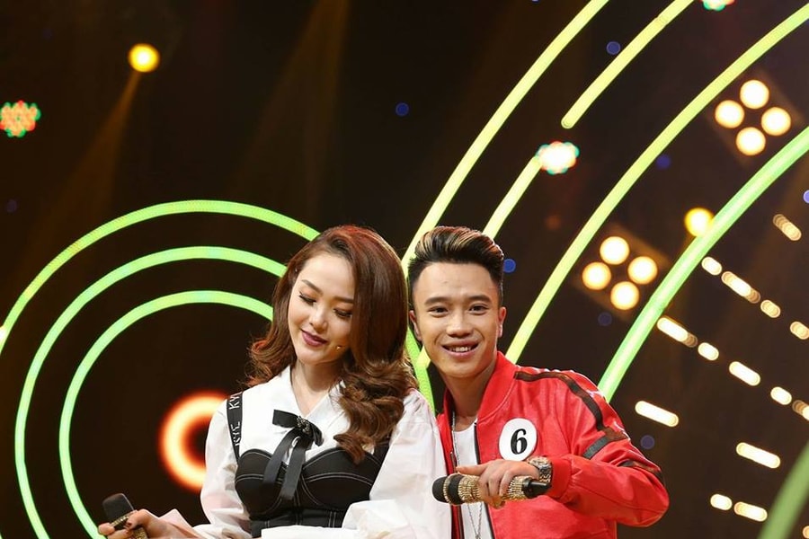 Màn song ca khiến trường quay “bùng nổ” của chàng trai Nghệ An