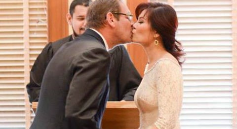 Ca sĩ Ngọc Anh 3A kết hôn lần hai với bạn trai Tây sau một năm ly hôn