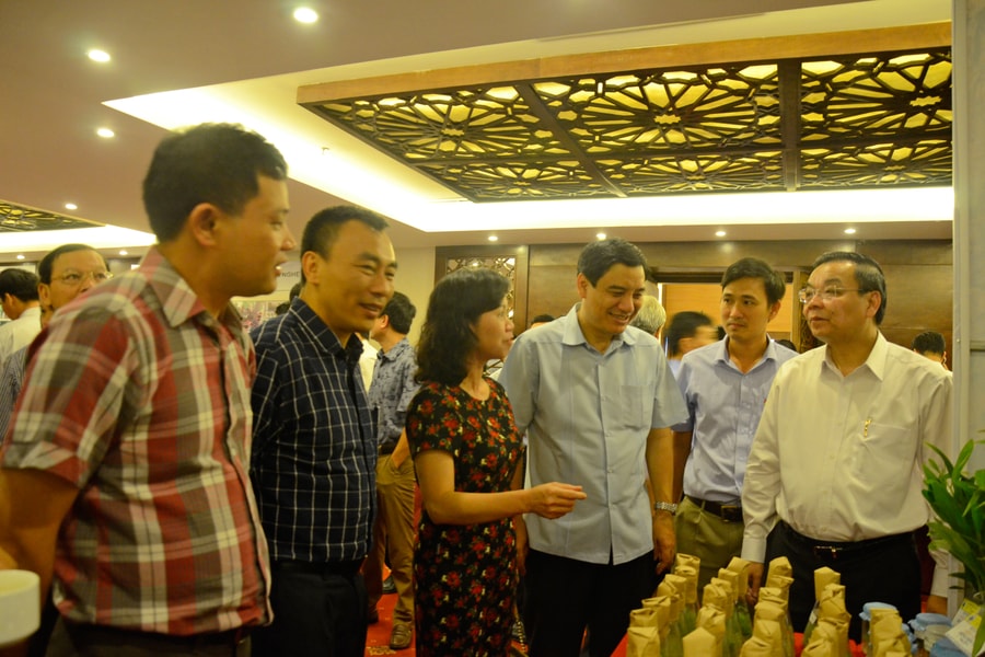 Thúc đẩy phát triển nông nghiệp công nghệ cao dọc hành lang đường Hồ Chí Minh