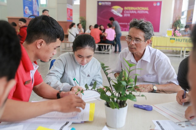 Nhiều trường đại học công bố điểm chuẩn