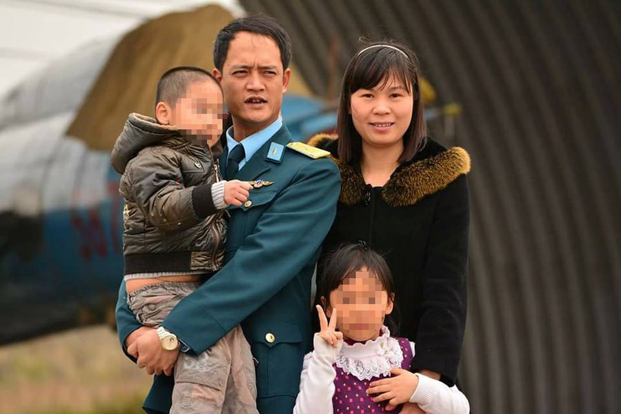 Thân nhân phi công Su-22: 'Về đi Trí ơi, hoa lan nở rồi'