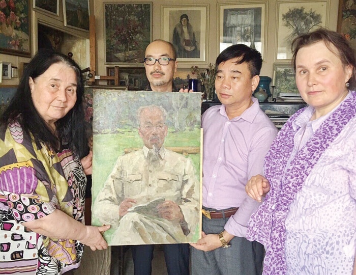 Chuyện đi tìm bức chân dung của Bác Hồ ở nước Nga 