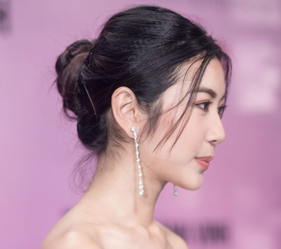 Á hậu Thúy Vân lần đầu tiết lộ về quãng thời gian u tối nhất trong đời