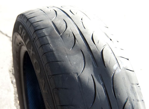 Lốp mòn không đều - mối nguy tiềm ẩn cho tài xế