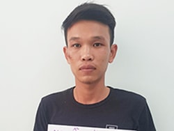 Cô gái bị người yêu đâm chết vì chê vô học