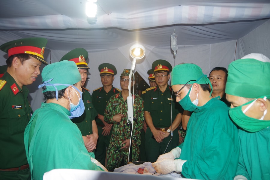 Cục Quân y kiểm tra khu sơ tán tập trung bí mật Sư đoàn 324