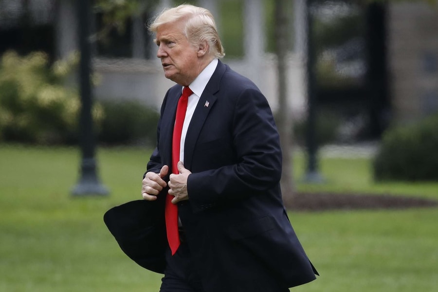 Donald Trump 'nghèo hơn' khi làm Tổng thống Mỹ