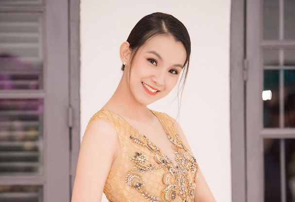 Hoa hậu Thùy Lâm tái xuất rạng rỡ đến bất ngờ sau 10 năm “ở ẩn“