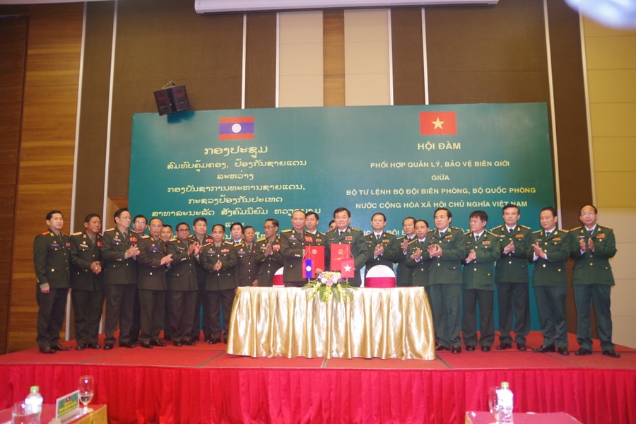 Hội đàm về phối hợp bảo vệ biên giới hai nước Việt Nam – Lào