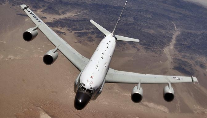 Lộ ý đồ của máy bay Mỹ áp sát biên giới Nga 