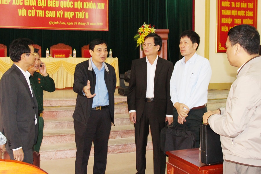 Tuyệt đối không dùng nguồn xã hội hóa chi cho giáo viên hợp đồng