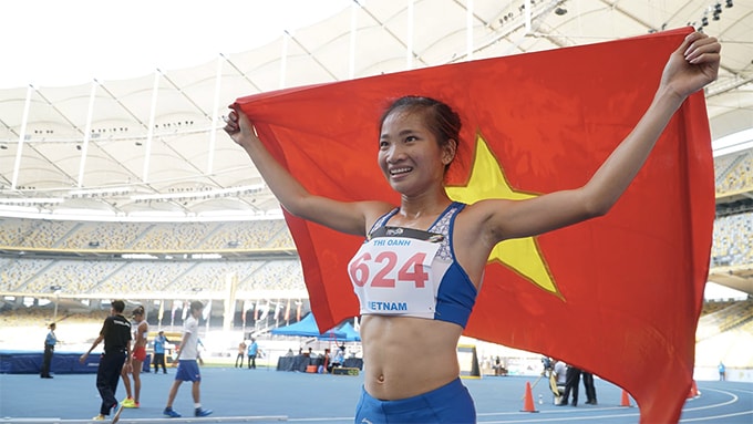 Nữ VĐV điền kinh phá kỷ lục đại hội thể thao toàn quốc