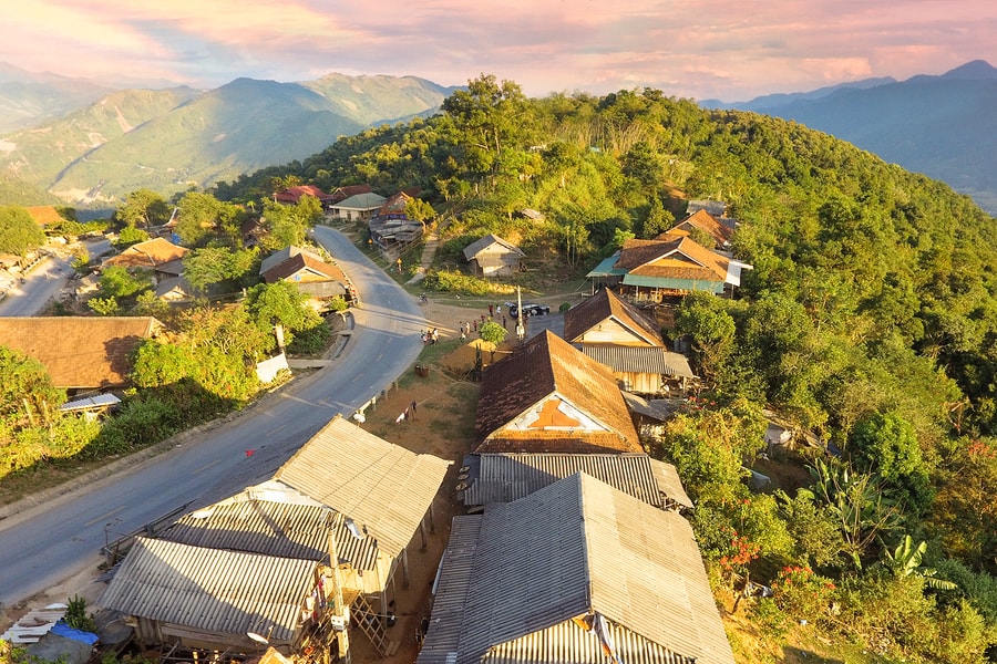 Kinh nghiệm khám phá bản vùng biên đẹp mơ màng Noọng Dẻ