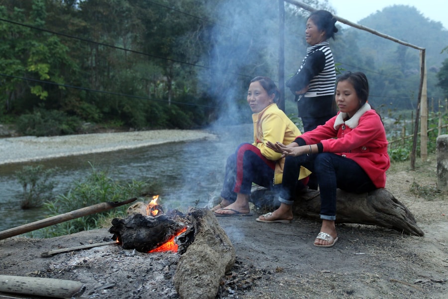 Trung bộ đón không khí lạnh, cảnh báo mưa lớn, dông, lốc, sét