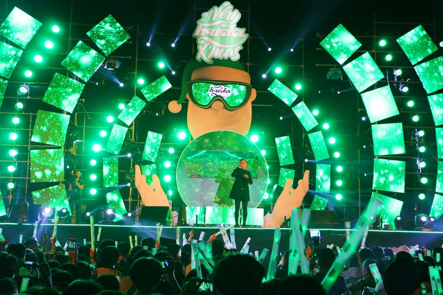 Đêm nhạc hội “Vui Giáng sinh cùng Huda - Bừng sáng tự hào miền Trung”