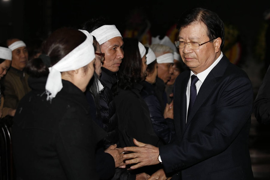 Gia đình, bạn bè tiễn đưa nhạc sĩ Nguyễn Trọng Tạo