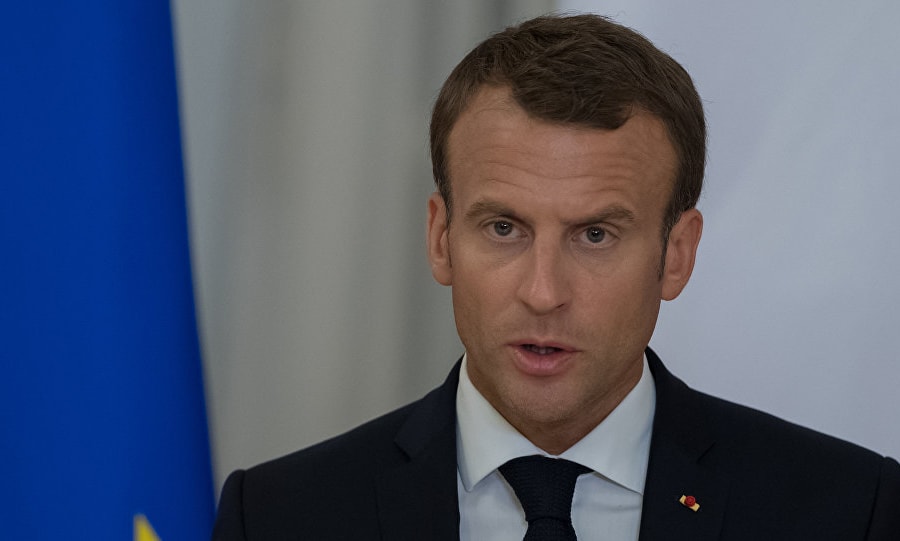 Tổng thống Macron chỉ trích người dân Pháp; Quốc hội Macedonia đồng ý đổi tên nước