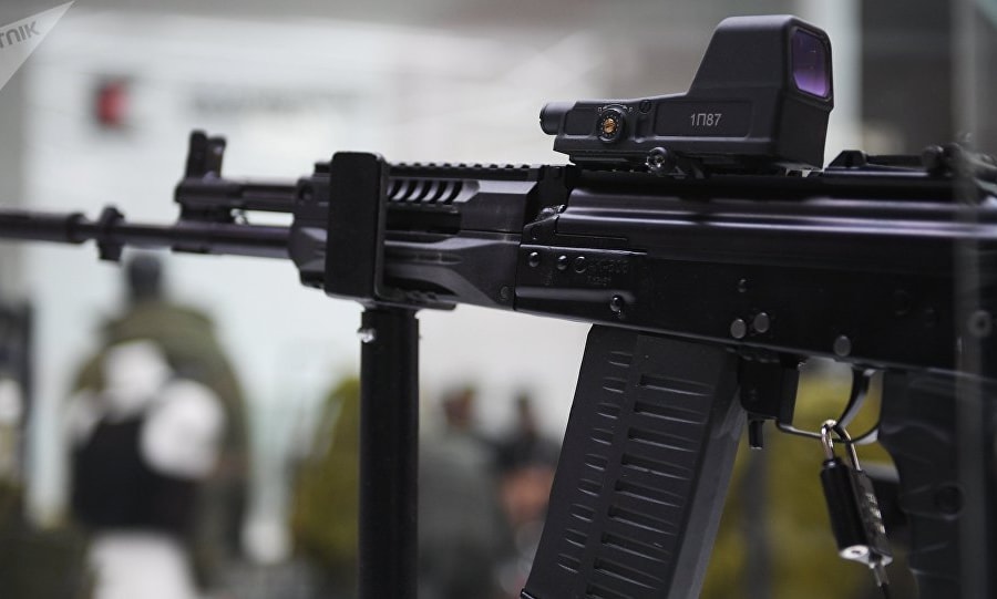 Kalashnikov tiết lộ kế hoạch sản xuất hàng loạt súng máy dùng đạn của NATO