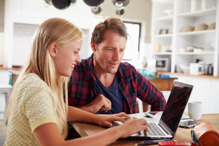 11 điều bố mẹ nhất định phải trang bị cho con ở tuổi mới lớn