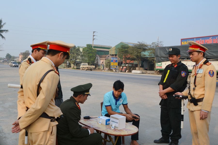 Công an Nghệ An: Giữ vững ANTT cho nhân dân vui Xuân, đón Tết