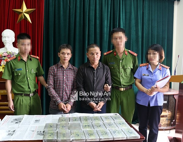 Ngày Xuân nghe cảnh sát ma túy kể chuyện đánh án