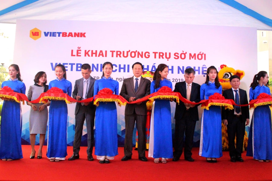 Vietbank Chi nhánh Nghệ An khai trương trụ sở mới 