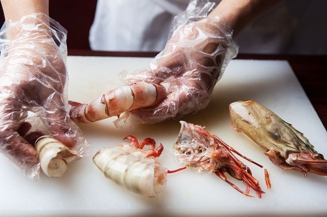 Những bộ phận của cá, tôm, cua, ốc, sò không nên ăn